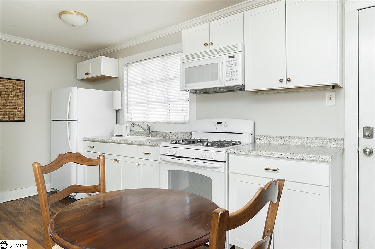 211 Walnut Street Greenville, SC 29607 - Photo 32 of 35