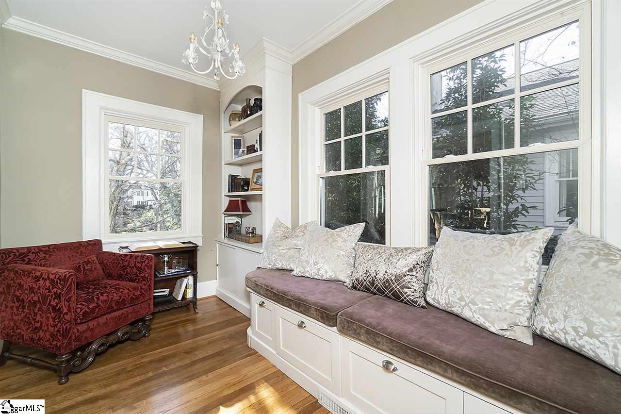 211 Walnut Street Greenville, SC 29607 - Photo 7 of 35