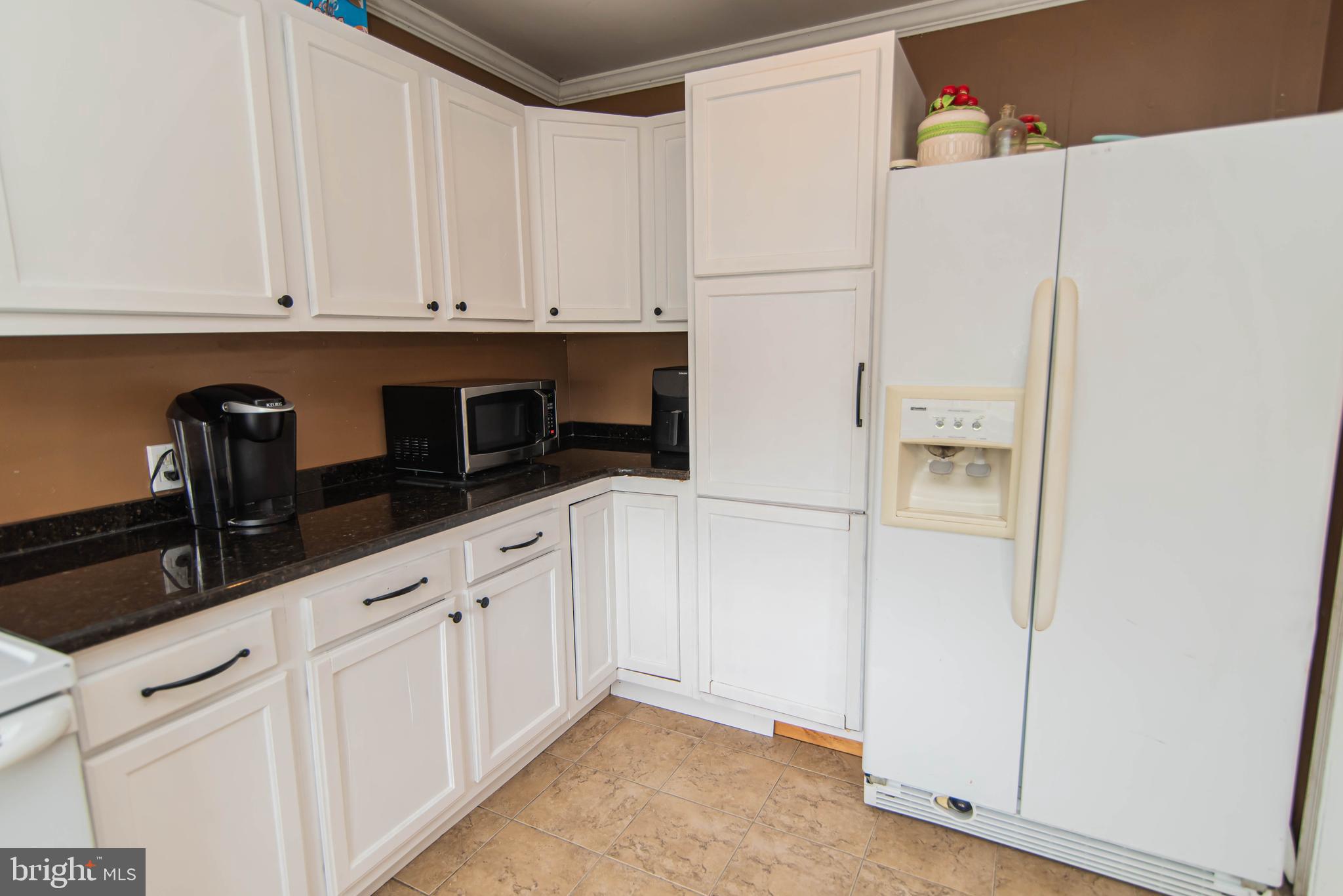 12850 Medford Road Philadelphia, PA 19154 - Photo 13 of 33 Kitchen