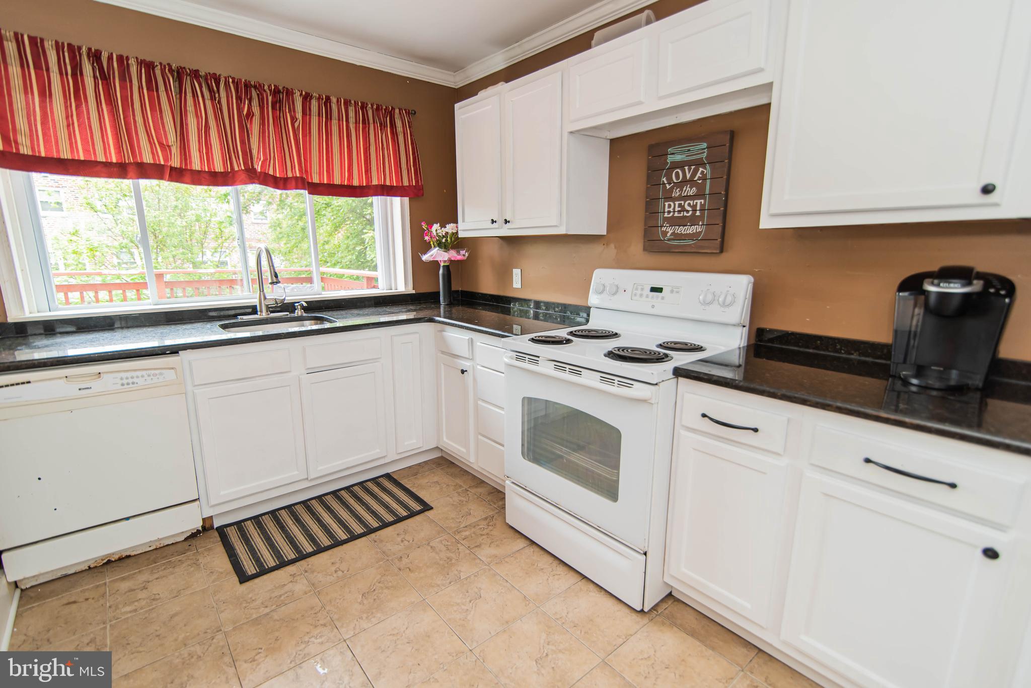 12850 Medford Road Philadelphia, PA 19154 - Photo 14 of 33 Kitchen