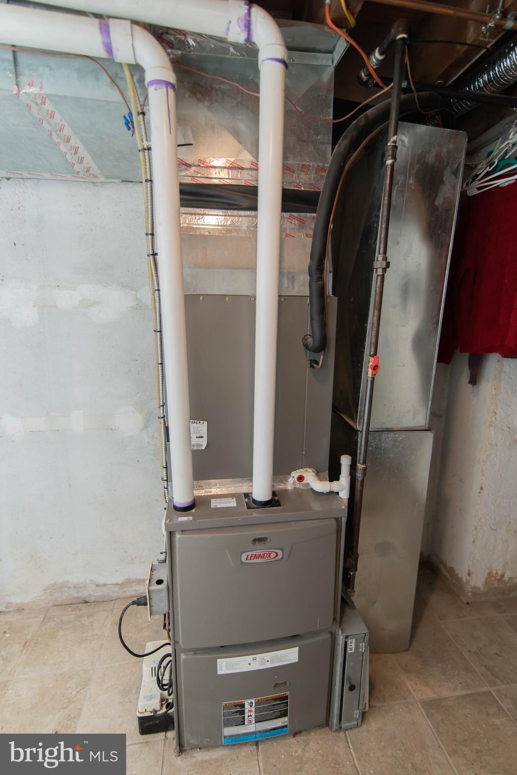 12850 Medford Road Philadelphia, PA 19154 - Photo 26 of 33 AC/ Heater
