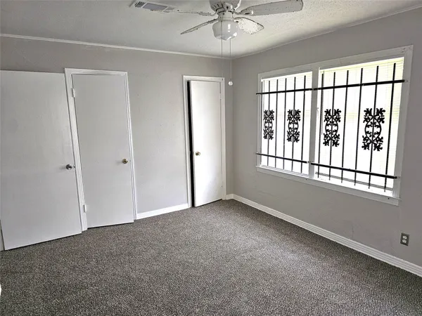 $1,295 | 5902 Pershing Street, Houston, TX 77033