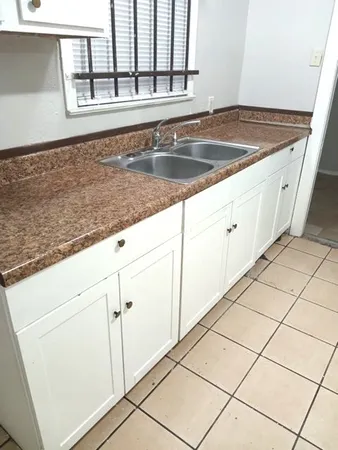 $1,295 | 5902 Pershing Street, Houston, TX 77033