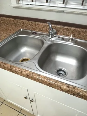 $1,295 | 5902 Pershing Street, Houston, TX 77033