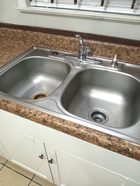 5902 Pershing Street Houston, TX 77033 - Photo 10 of 16