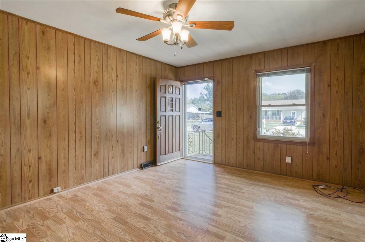 107 Sycamore Street Anderson, SC 29625 - Photo 14 of 36 Gallery Image 14