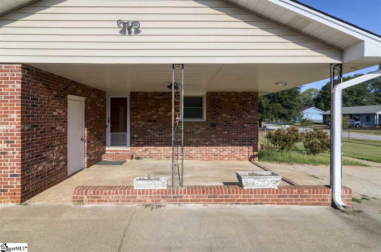 107 Sycamore Street Anderson, SC 29625 - Photo 4 of 36 Gallery Image 4