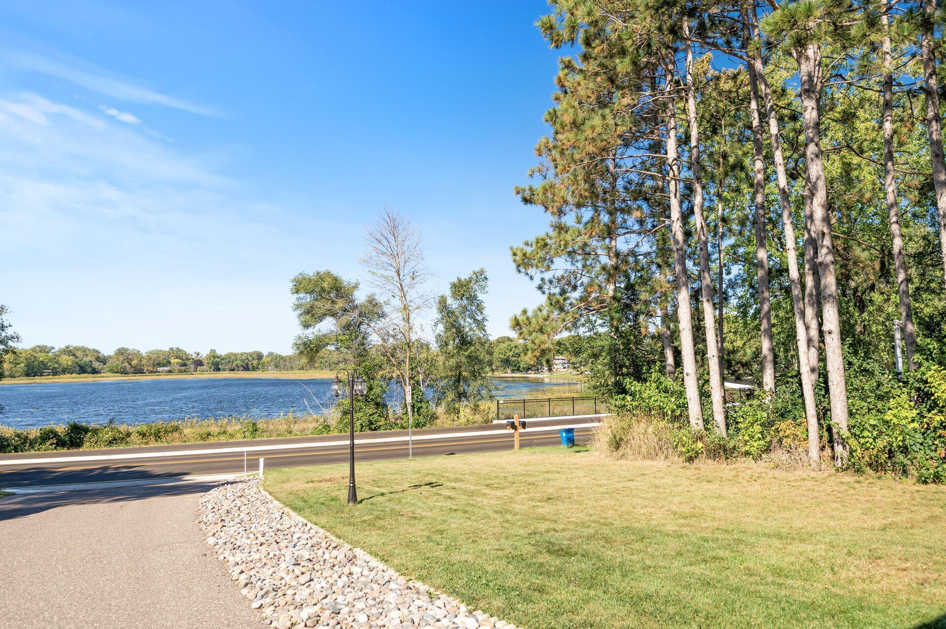 7735 Spring Lake Road Mounds View, MN 55112 - Photo 3 of 51