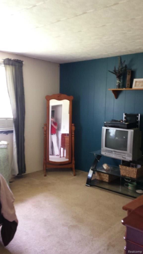 15200 Livermore Road Pinckney, MI 48169 - Photo 11 of 15 15200 livermore mbr.jpg