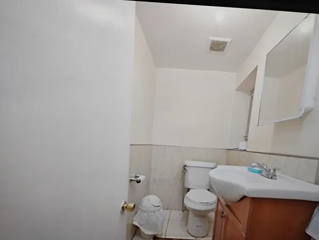 $814,900 | 6418 North Rockwell Street, Chicago, IL 60645