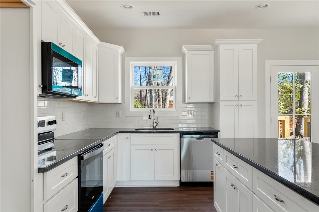 120 A Boxwood Lane Anderson, SC 29621 - Photo 12 of 47