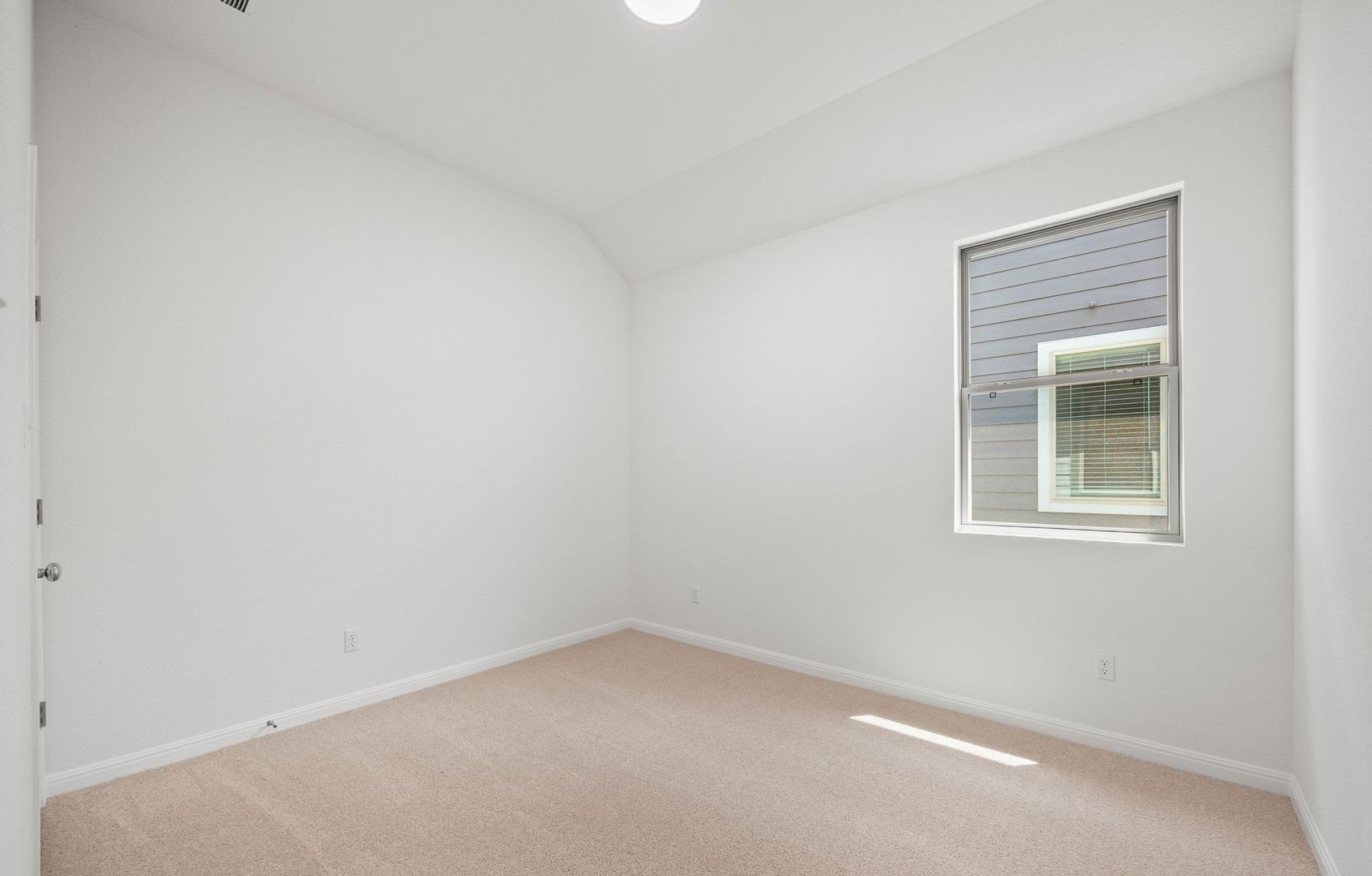 278 Bendecido Loop Elgin, TX 78621 - Photo 20 of 37 an empty room with a window