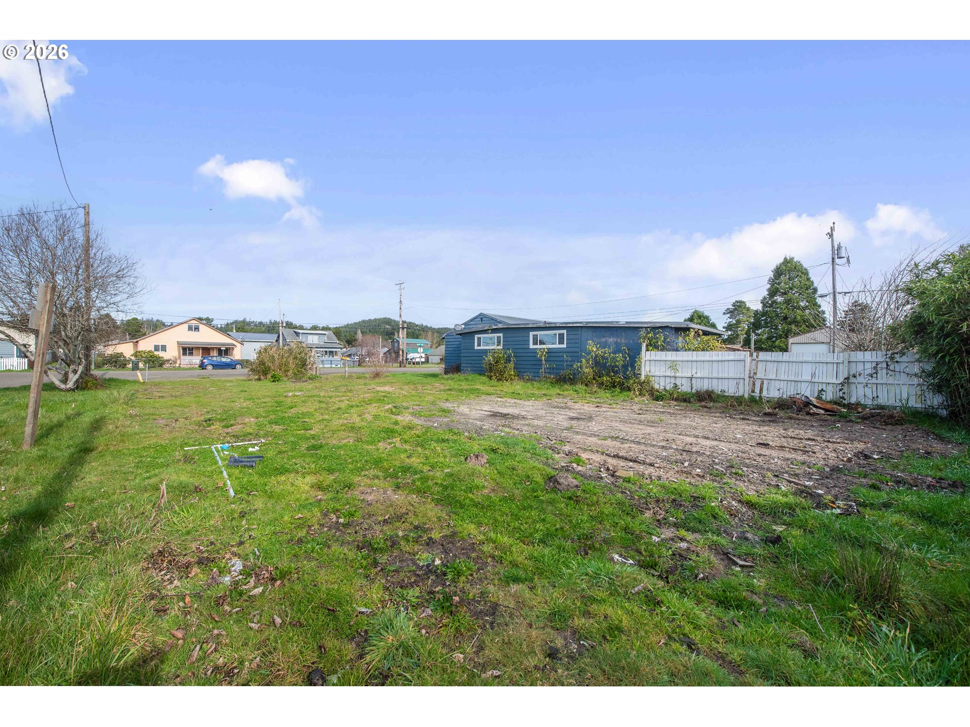 1015 North Lake Road Lakeside, OR 97449 - Photo 5 of 9