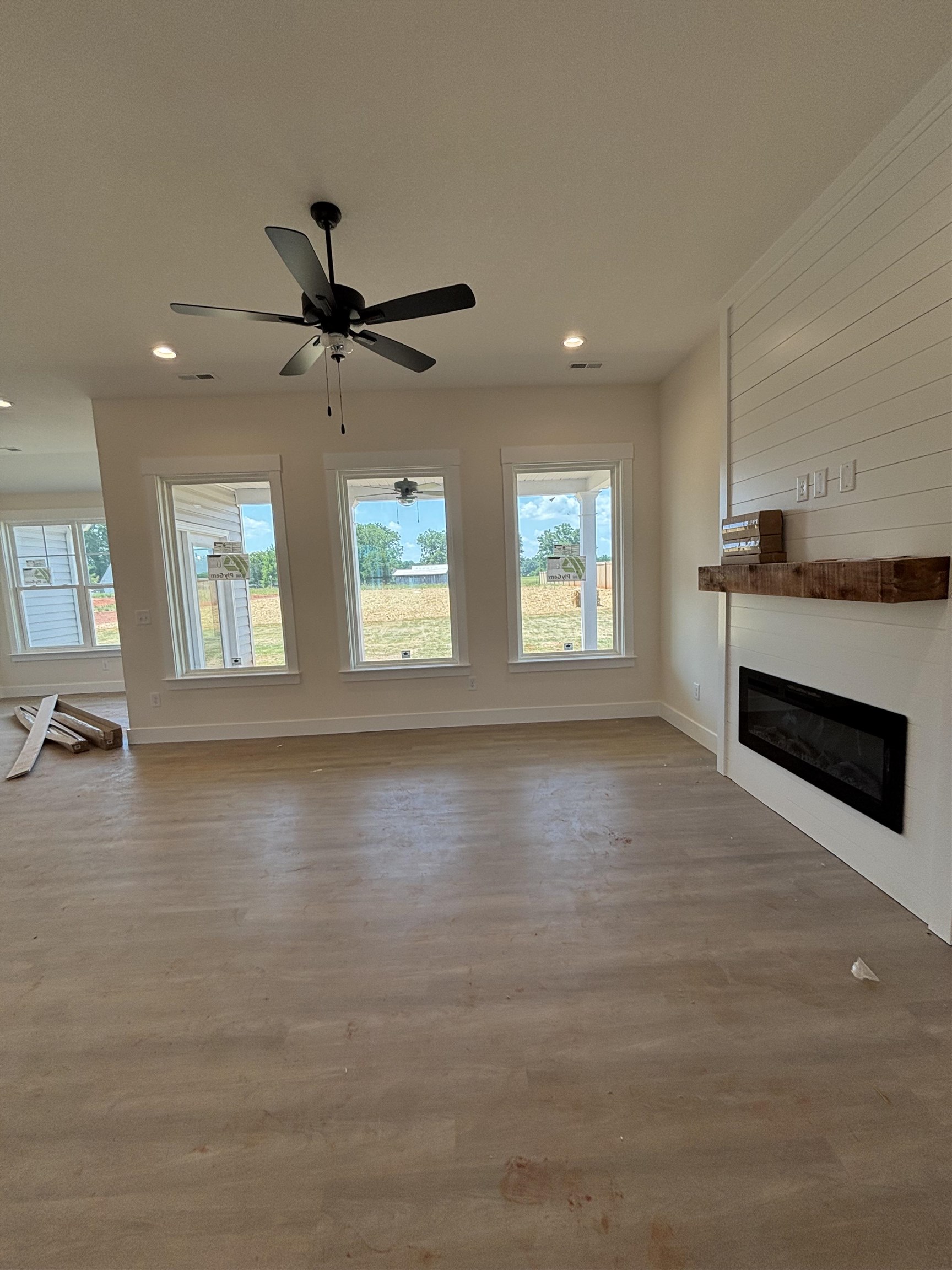 729 Mello Drive Lyman, SC 29365 - Photo 2 of 16