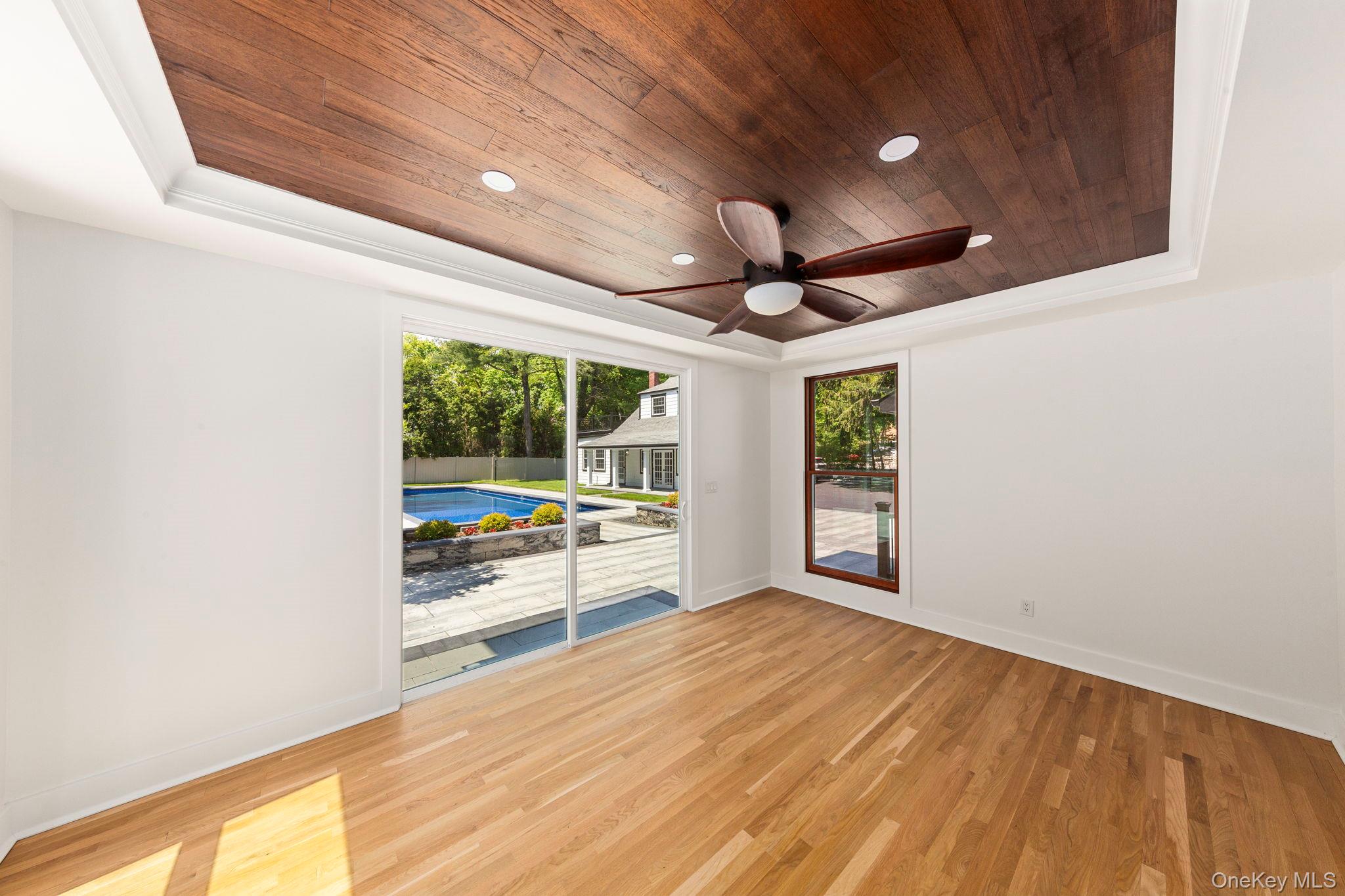 75 Centerport Road Greenlawn, NY 11740 - Photo 17 of 47