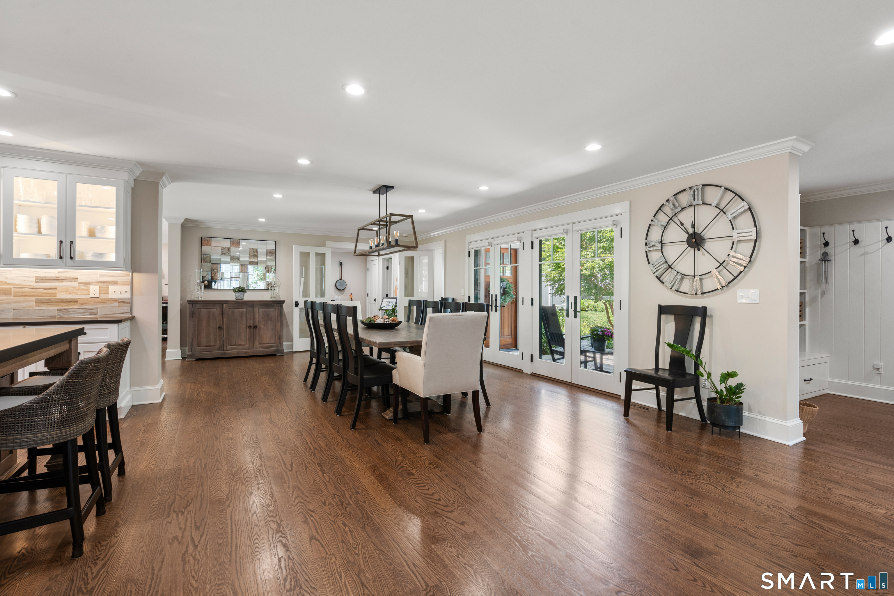 121 Osborne Hill Road Fairfield, CT 06824 - Photo 11 of 39