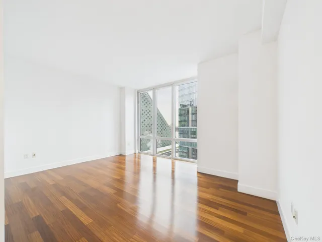 $2,250,000 | 10 West End Avenue, Unit 20B | Upper West Side