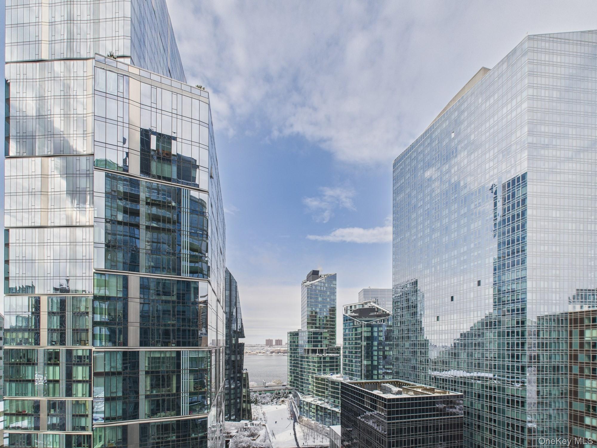 10 West End Avenue, Unit 20B Manhattan, NY 10023 - Photo 37 of 41 View of city