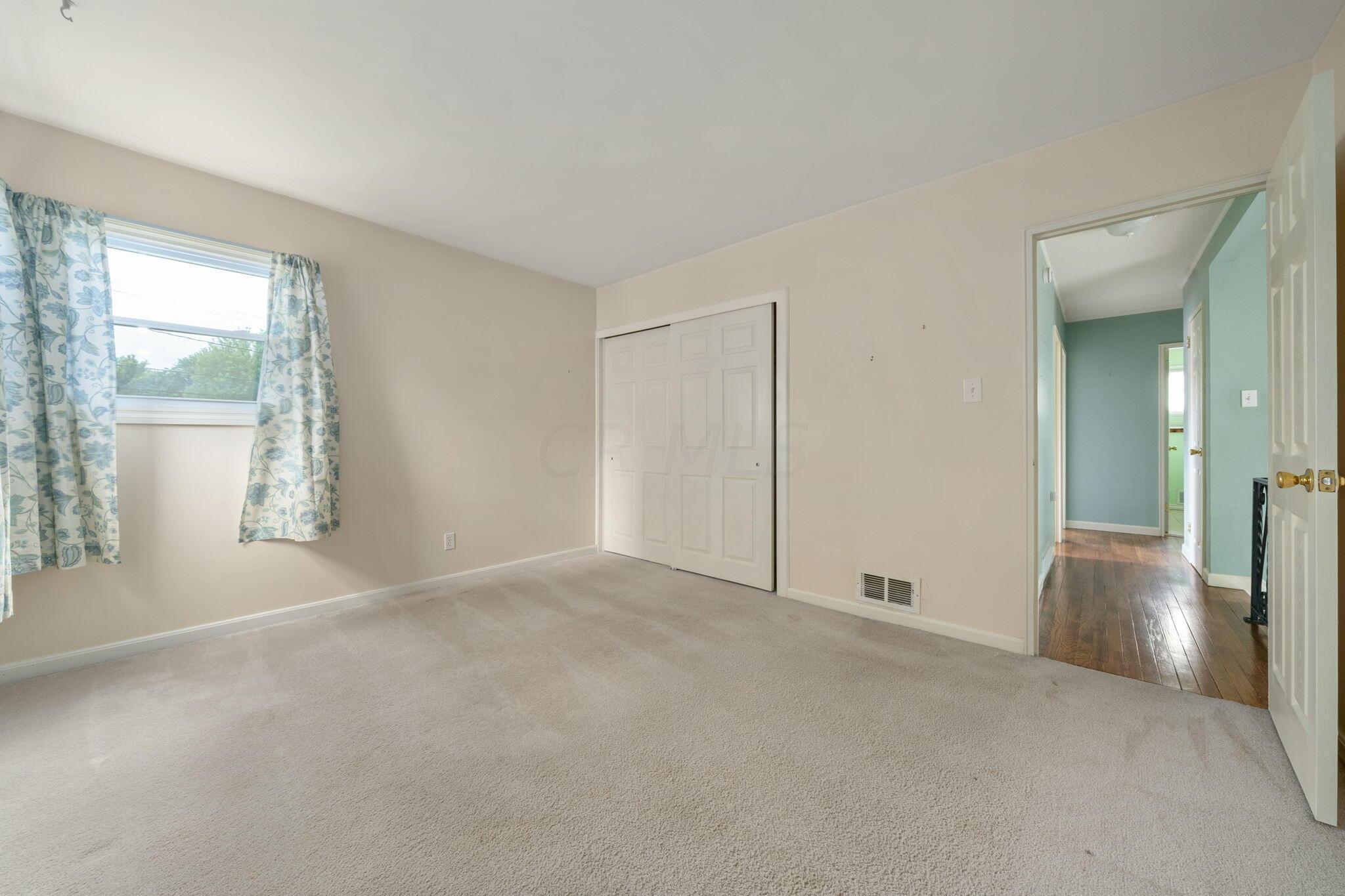 4901 Justin Road Columbus, OH 43227 - Photo 10 of 30 Primary Bedroom