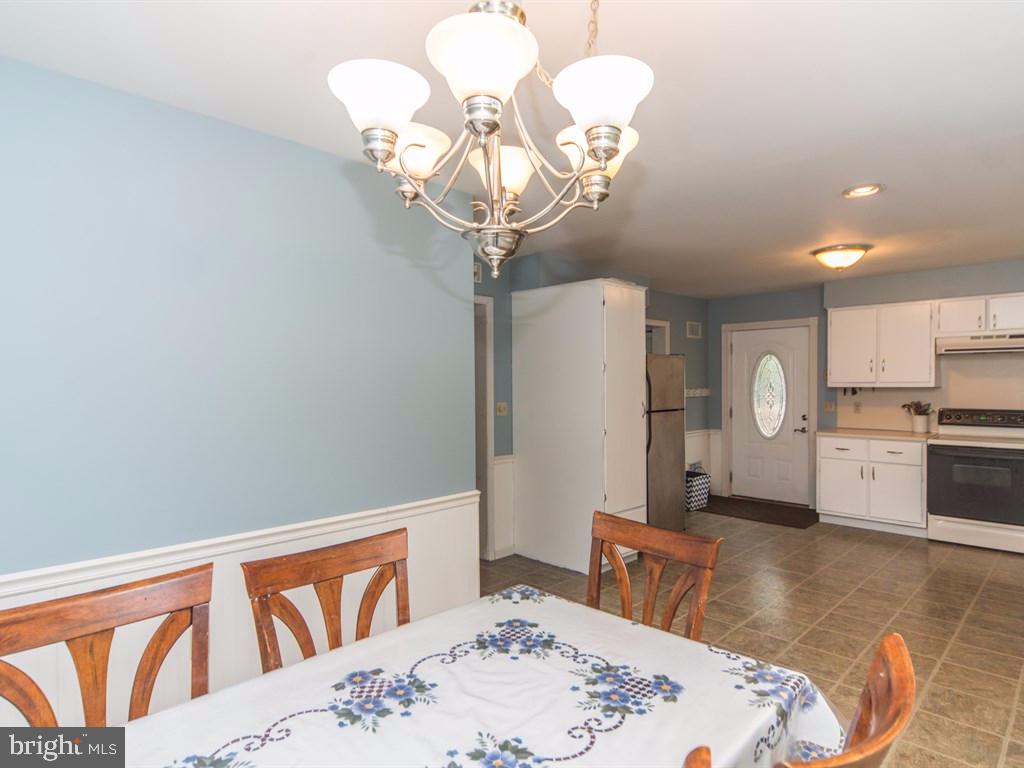3 Lissann Lane Lititz, PA 17543 - Photo 9 of 28 Gallery Image 9