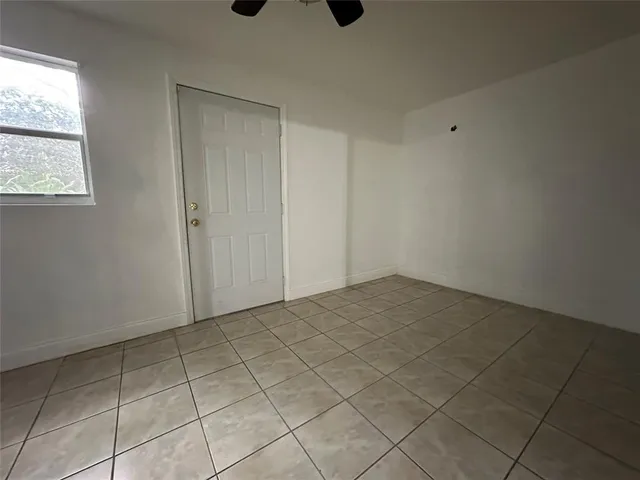 $2,000 | 6630 Racquet Club Drive, Unit 163, Lauderhill, FL 33319