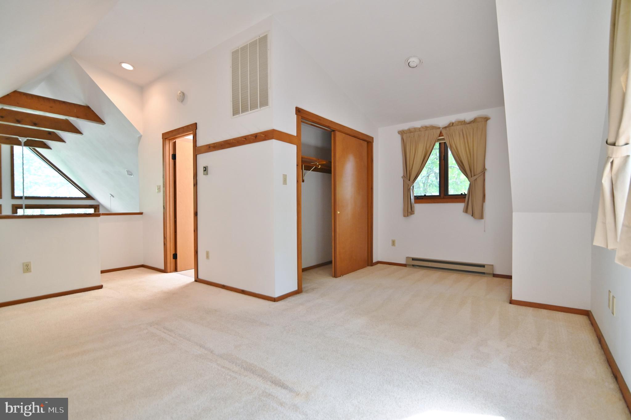 277 Anderson Road Basye, VA 22842 - Photo 29 of 57 Upper Level - Primary Bedroom