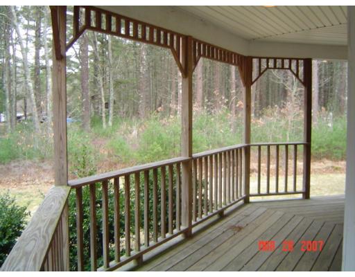 37 Carver Road Wareham, MA 02576 - Photo 3 of 11 Gallery Image 3