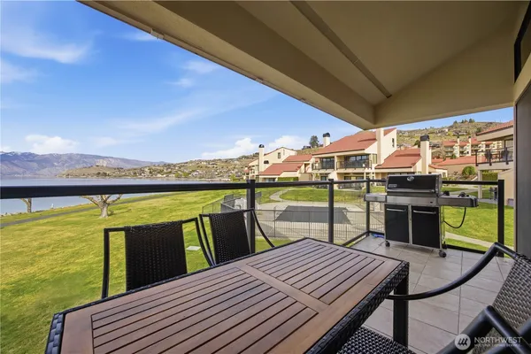 $859,000 | 100 Lake Chelan Shores Drive, Unit 38, Chelan, WA 98816