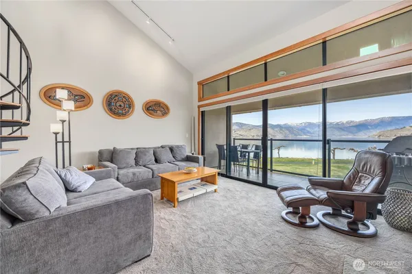 $859,000 | 100 Lake Chelan Shores Drive, Unit 38, Chelan, WA 98816