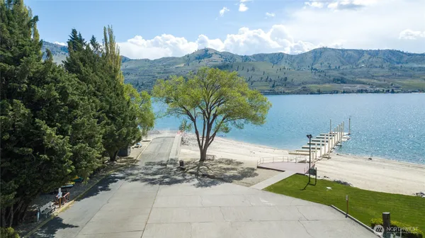 $859,000 | 100 Lake Chelan Shores Drive, Unit 38, Chelan, WA 98816