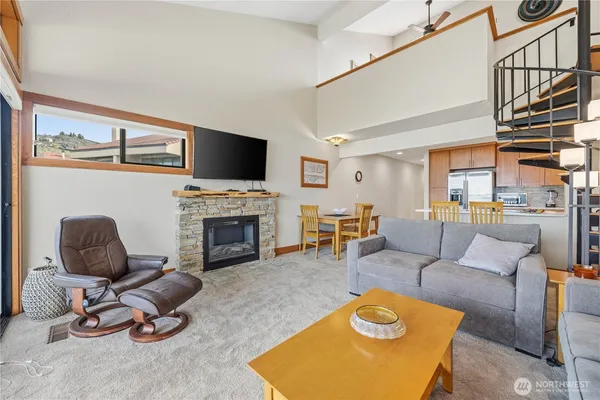 $859,000 | 100 Lake Chelan Shores Drive, Unit 38, Chelan, WA 98816