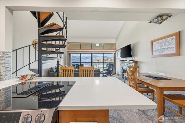 $859,000 | 100 Lake Chelan Shores Drive, Unit 38, Chelan, WA 98816