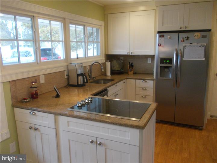 24 Red Berry Road Levittown, PA 19056 - Photo 4 of 22 Kitchen