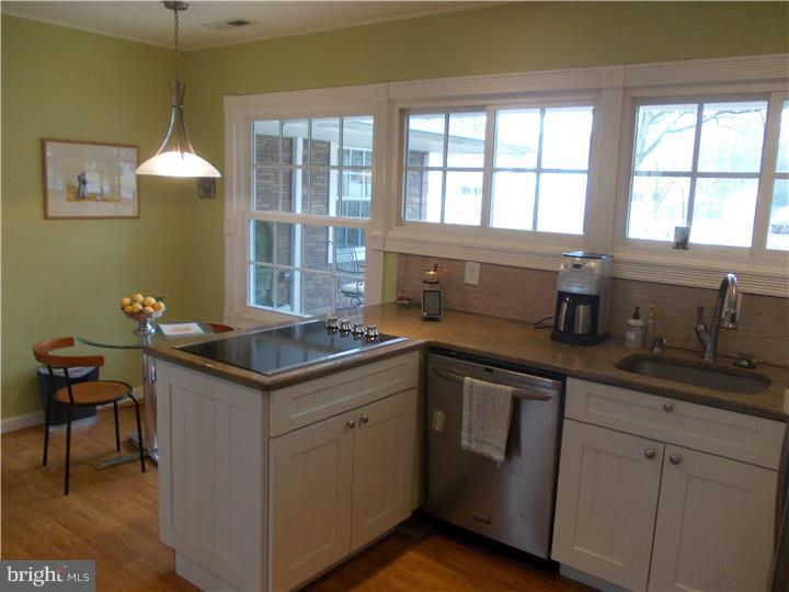 24 Red Berry Road Levittown, PA 19056 - Photo 5 of 22 Kitchen