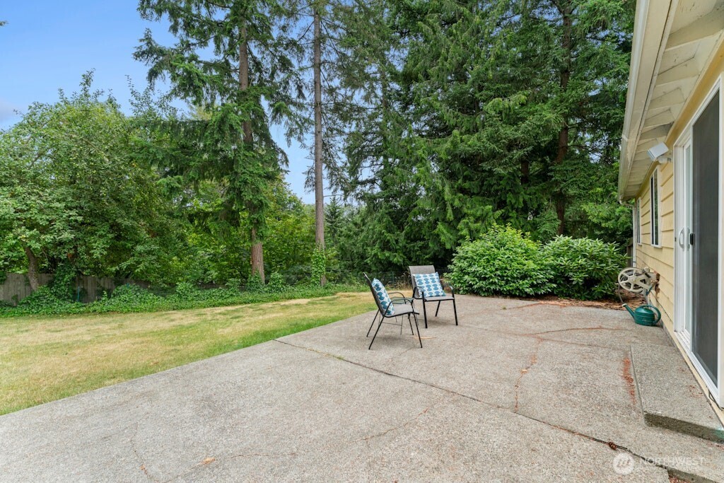 13621 Southeast 173rd Place Renton, WA 98058 - Photo 24 of 26 Gallery Image 24