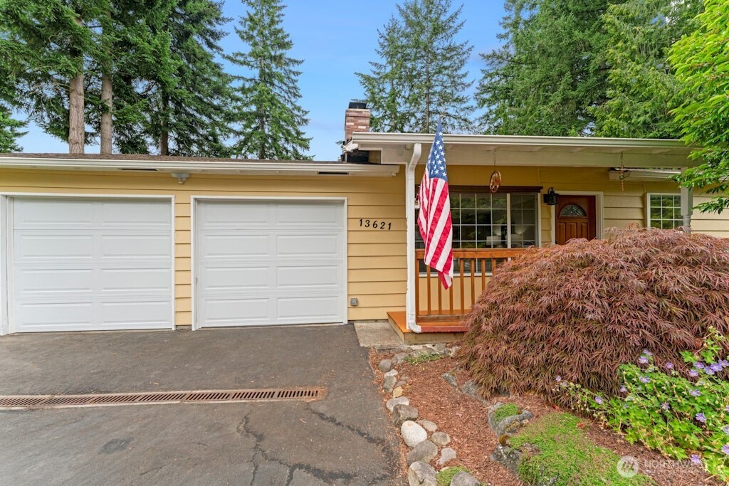 13621 Southeast 173rd Place Renton, WA 98058 - Photo 3 of 26 Gallery Image 3