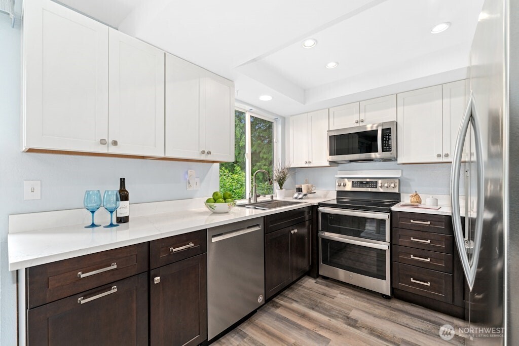 13621 Southeast 173rd Place Renton, WA 98058 - Photo 9 of 26 Gallery Image 9
