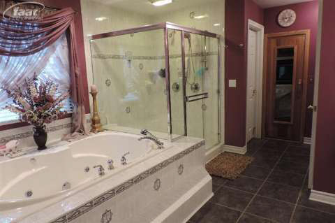 3455 Riverside Drive Port Huron, MI 48060 - Photo 31 of 45 20401230-30.JPG