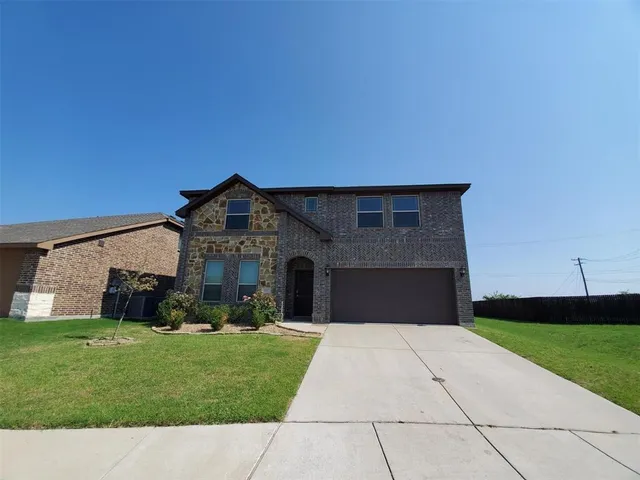 $2,425 | 707 Brookline Drive, Lavon, TX 75166