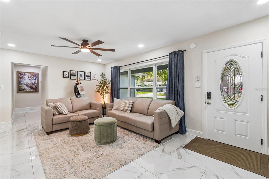 1618 Barry Road Clearwater, FL 33756 - Photo 11 of 71
