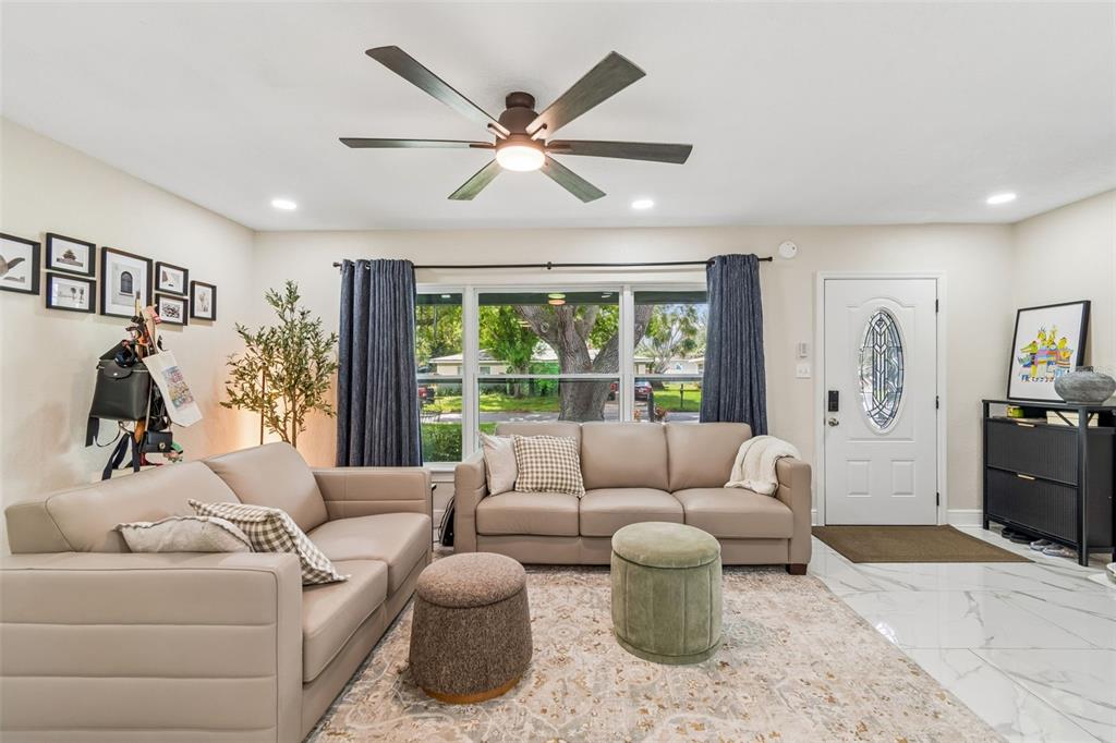 1618 Barry Road Clearwater, FL 33756 - Photo 14 of 71