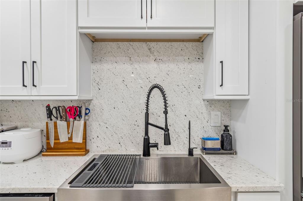 1618 Barry Road Clearwater, FL 33756 - Photo 17 of 71