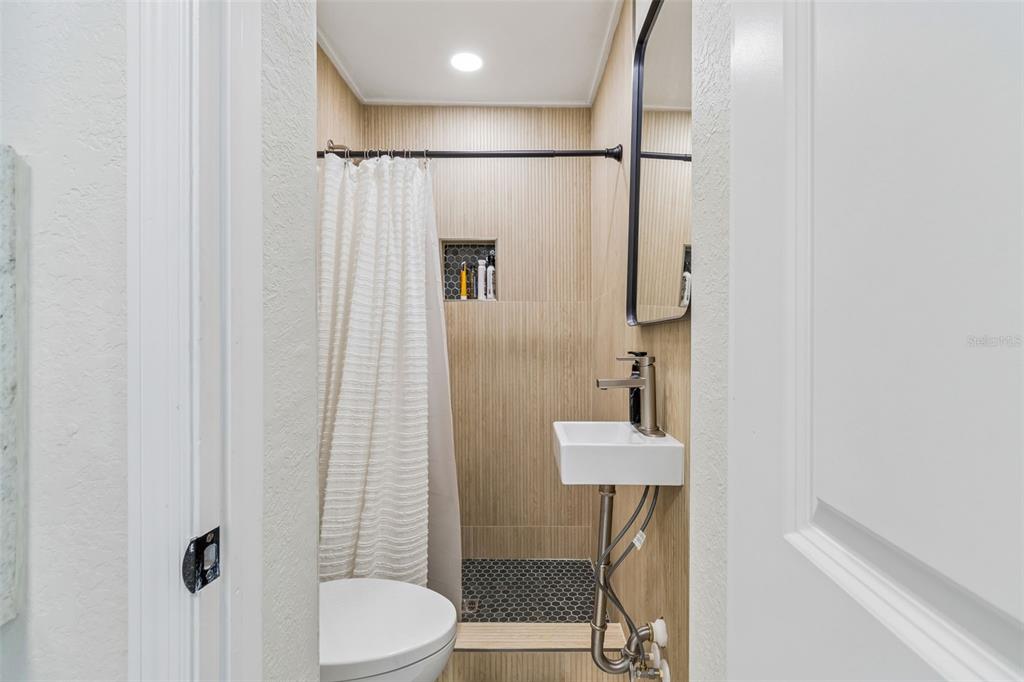 1618 Barry Road Clearwater, FL 33756 - Photo 52 of 71