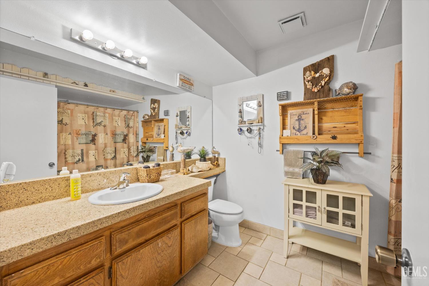 Undisclosed Address Bakersfield, CA 93312 - Photo 34 of 50 Gallery Image 34