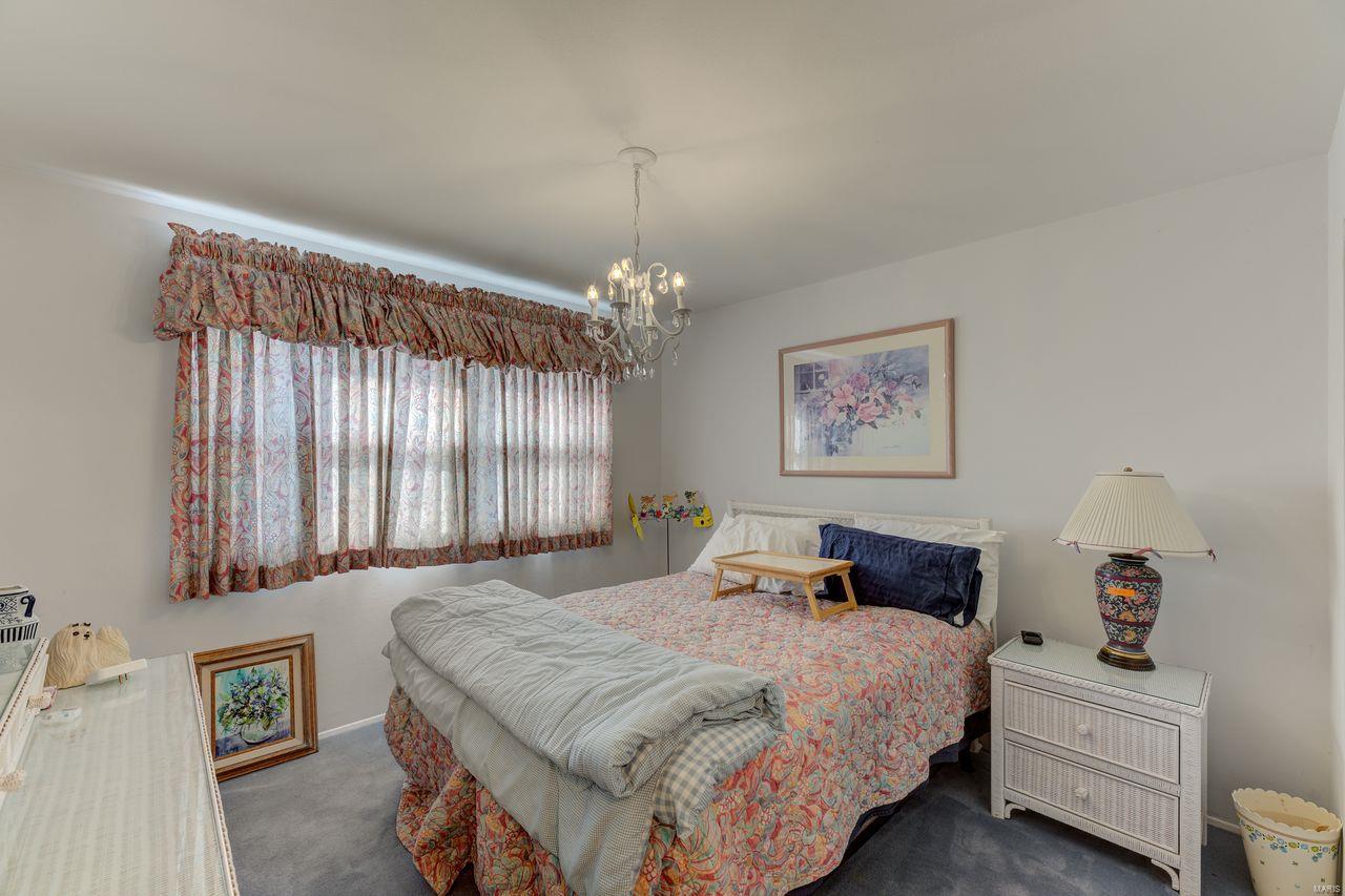 477 Ridgecorde Place St. Louis, MO 63141 - Photo 12 of 23 Gallery Image 12
