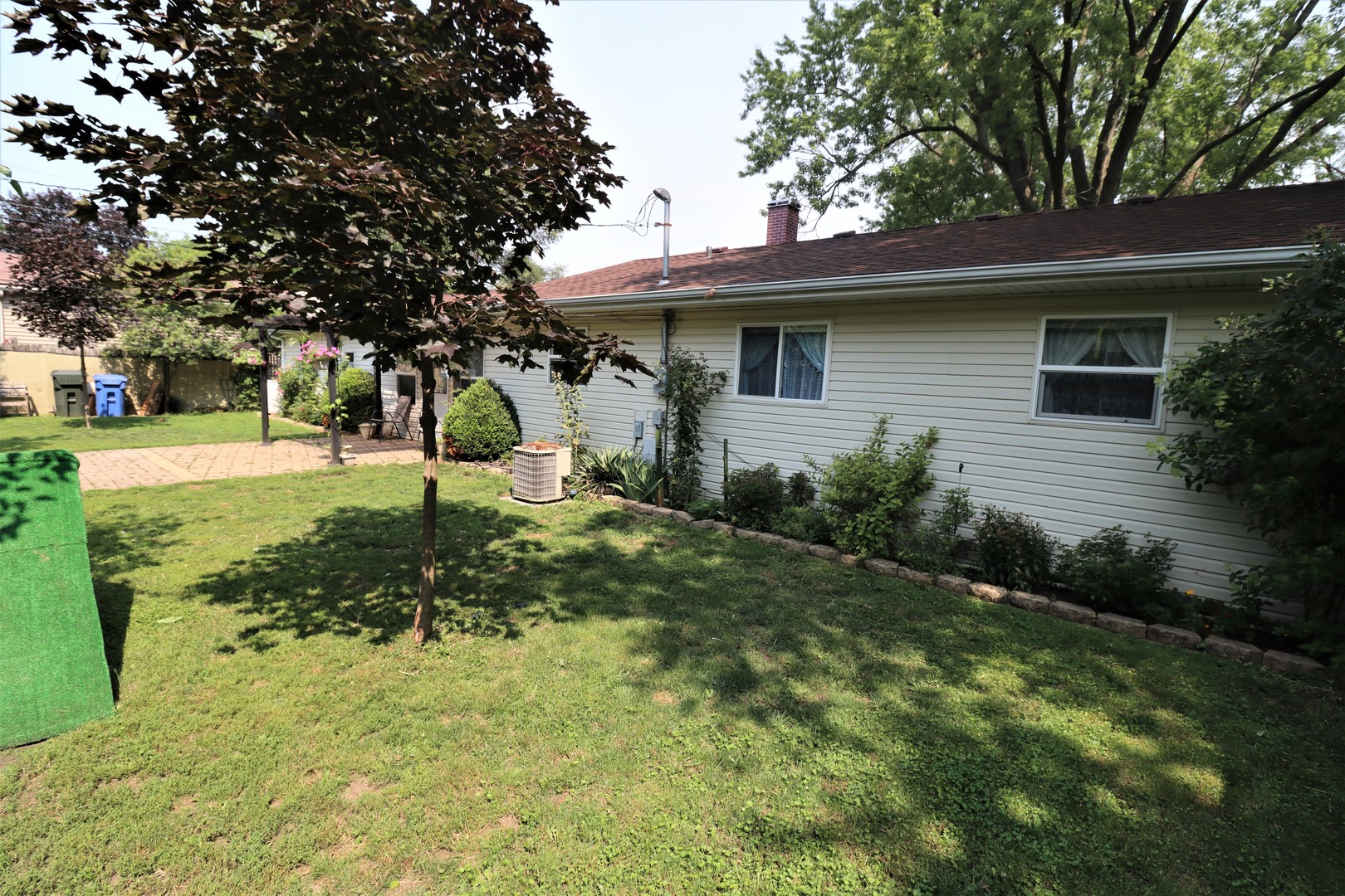 127 Hazard Road Carpentersville, IL 60110 - Photo 22 of 31 Gallery Image 22