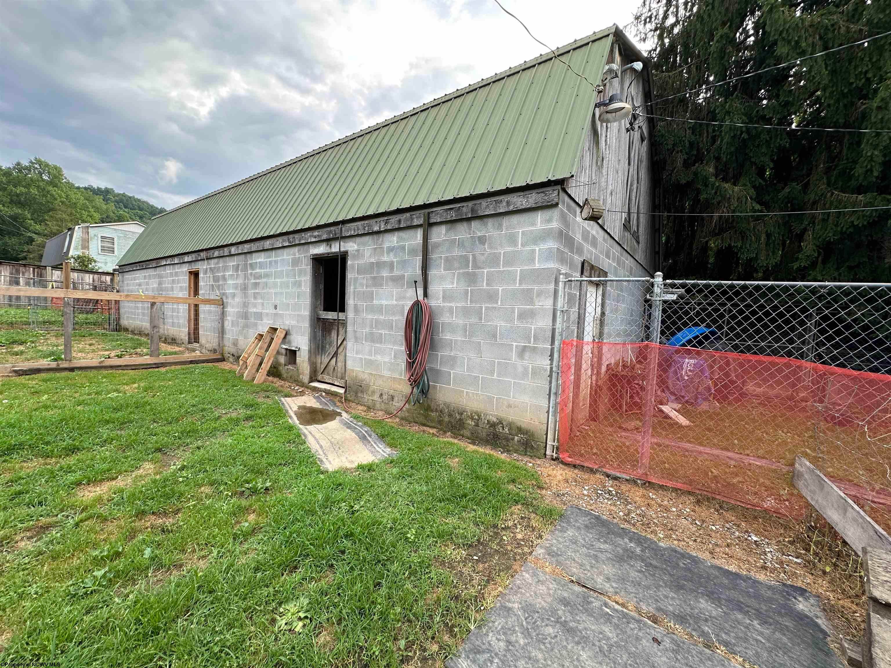 453 Salt Lick Road Mannington, WV 26582 - Photo 28 of 47 Gallery Image 28