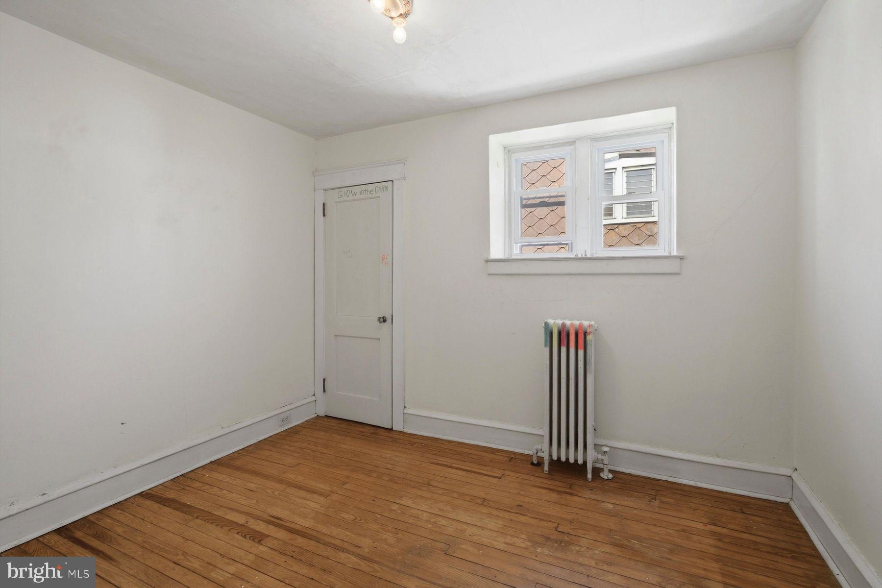 229 Barrington Road Upper Darby, PA 19082 - Photo 15 of 26