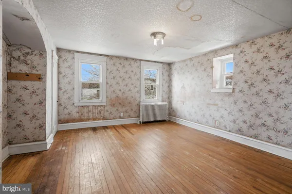 $175,000 | 229 Barrington Road, Upper Darby, PA 19082