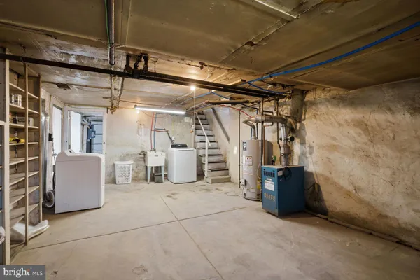 $175,000 | 229 Barrington Road, Upper Darby, PA 19082